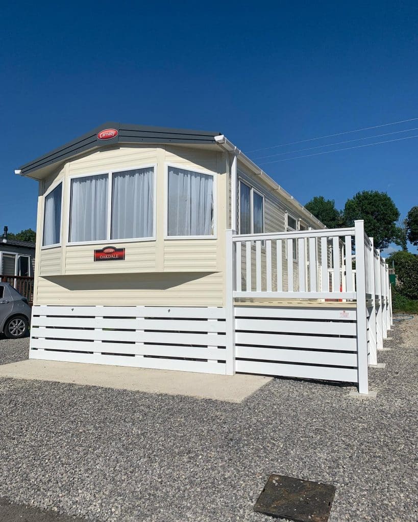 static-caravans-holidays-in-saundersfoot-stonepitt-holiday-park